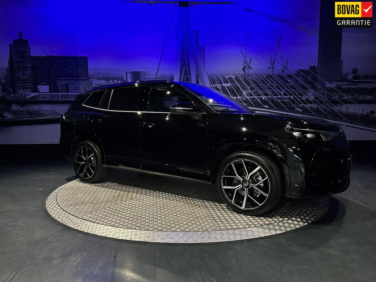 Volkswagen Tayron - 1.5 eTSI R-Line Edition 272PK *Pano*Sfeerverlichting*Camera* - AutoWereld.nl