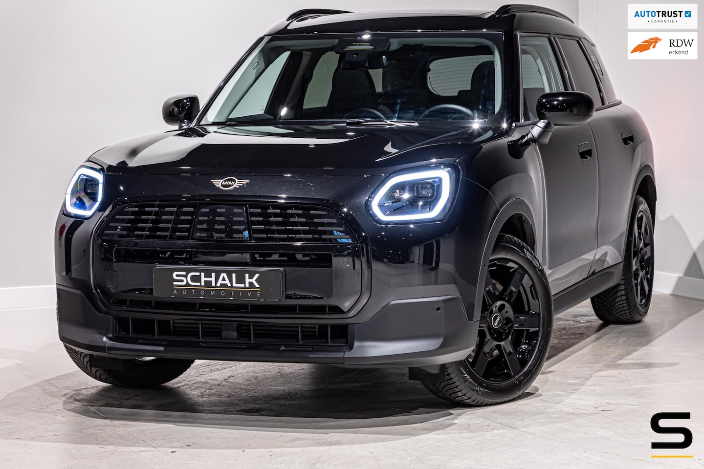 MINI Countryman - Mini 1.5 C Favoured M Plus|Pano|HUD|Cam|Leder - AutoWereld.nl