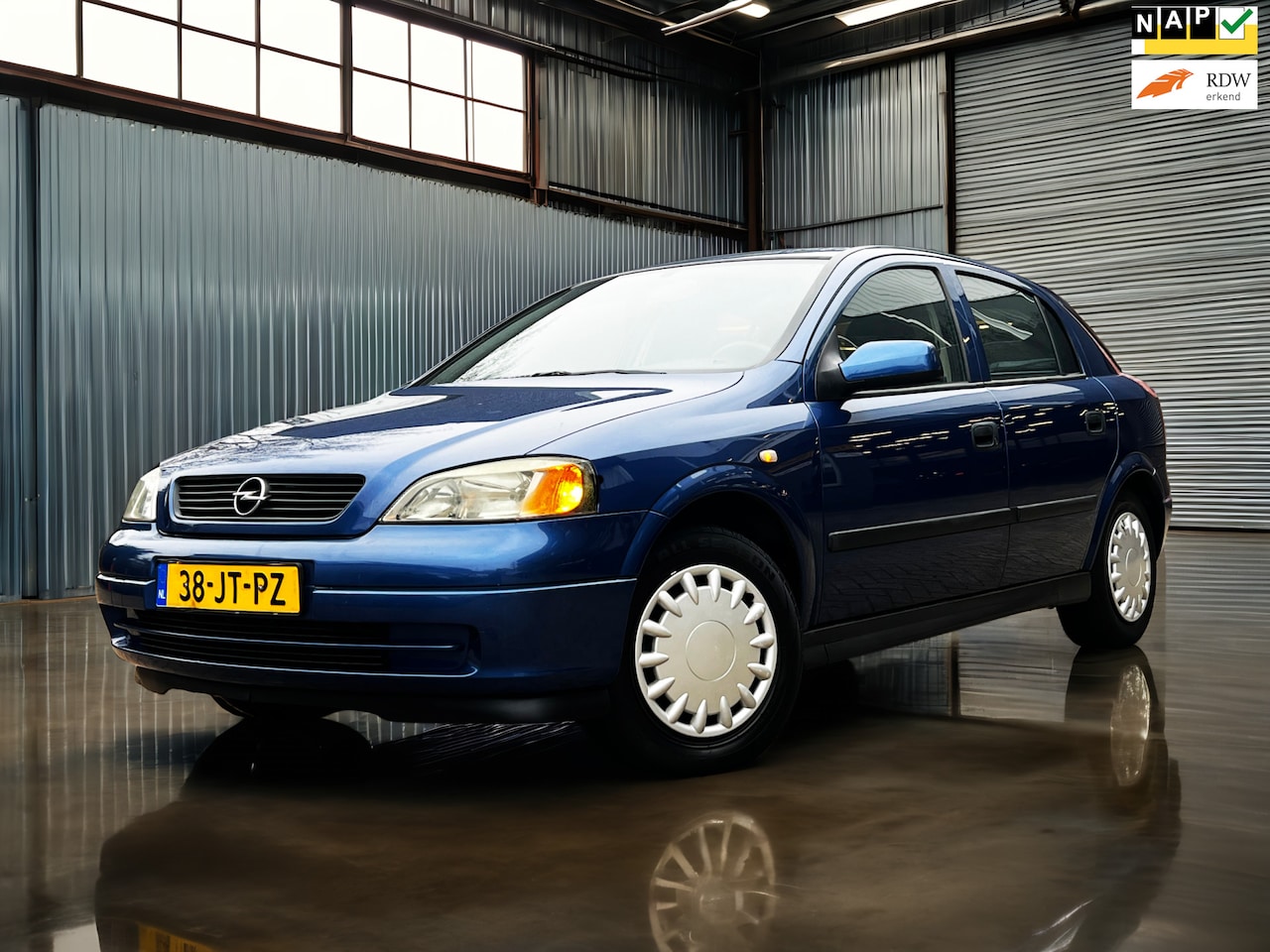 Opel Astra - 1.6 Edition Clima - AutoWereld.nl