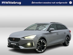 CUPRA Leon Sportstourer - 1.4 e-Hybrid 204PK Performance / Full-LED / Achteruitrijcamera / Stuur + Stoelverwarming /