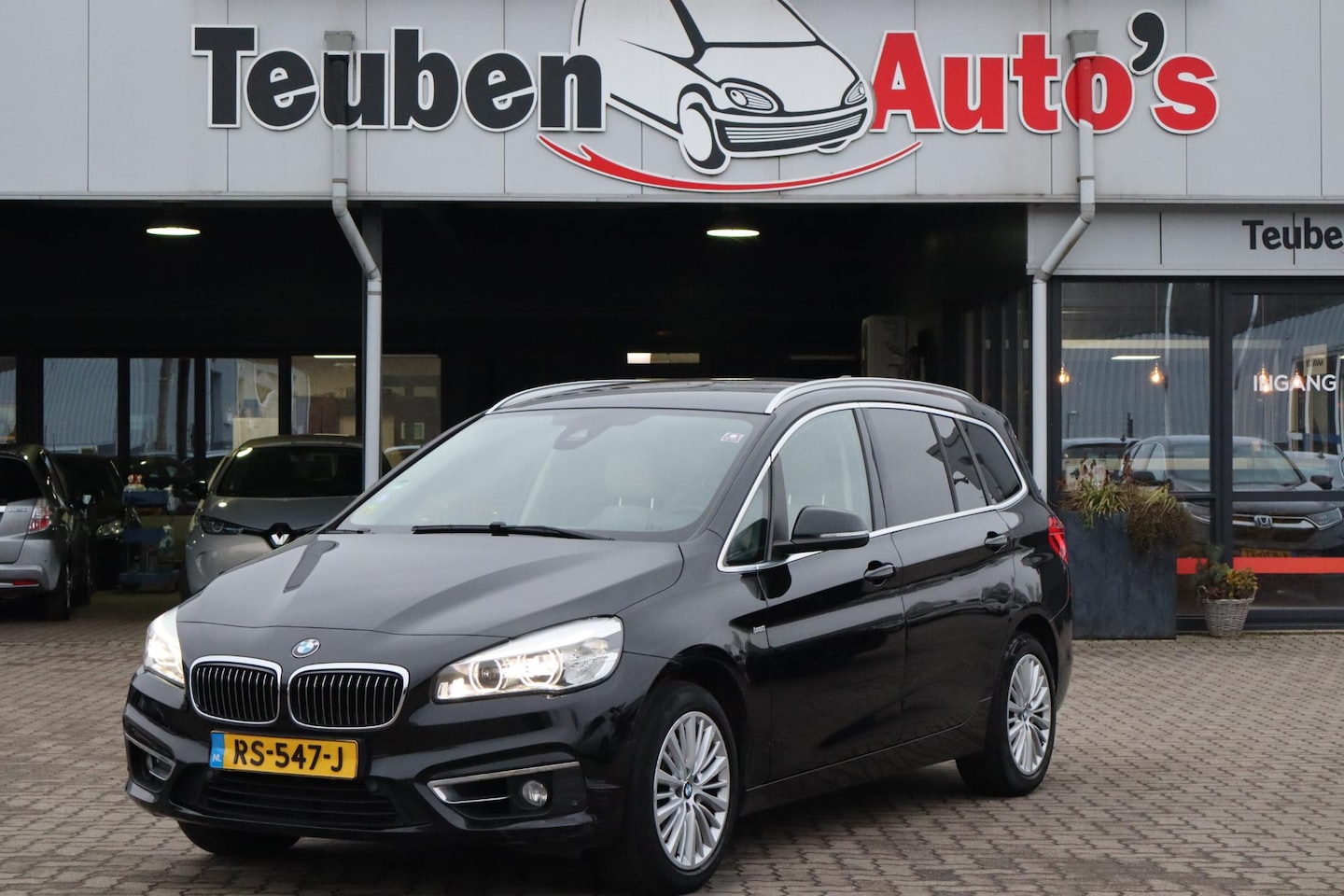 BMW 2-serie Gran Tourer - 218i 7p. High Executive Navigatie, Cruise control, Head up display, 7 Persoons, Climate co - AutoWereld.nl