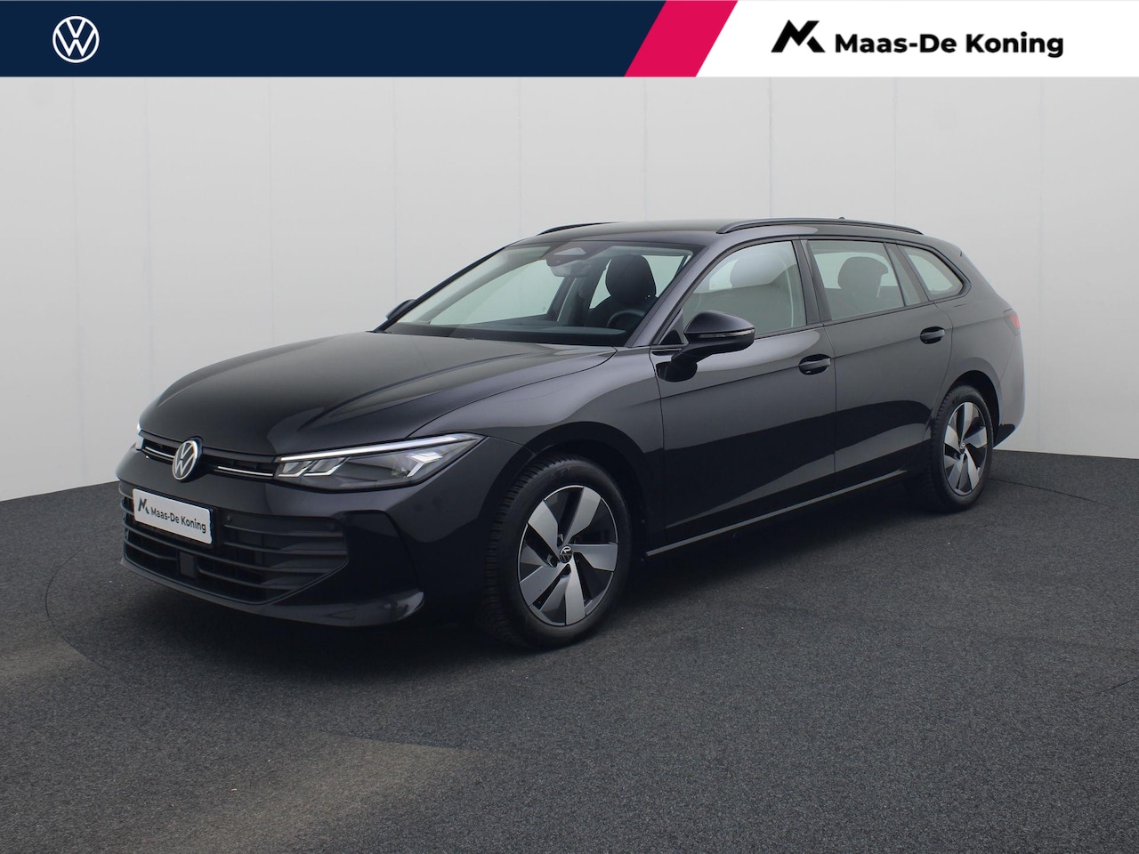 Volkswagen Passat Variant - 1.5eTSI/150PK DSG · Navigatie · Camera · Stoel- & stuurverwarming · Apple/Android Car Play - AutoWereld.nl