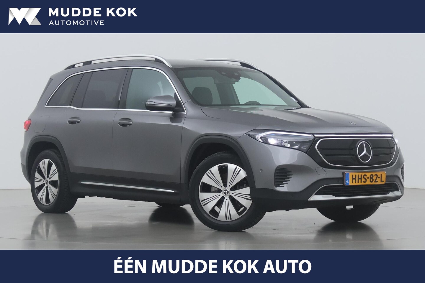 Mercedes-Benz EQB - 300 4MATIC Luxury Line 67 kWh | Apple Carplay | Getint Glas | Camera | Stoelverwarming - AutoWereld.nl