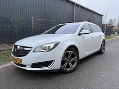 Opel Insignia Sports Tourer - 1.6 T Cosmo / AUTOMAAT / PANORAMADAK / NAVI / 162dkm