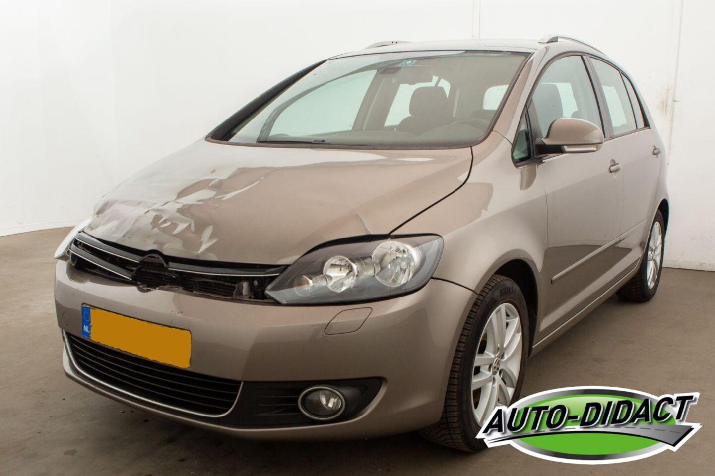 Volkswagen Golf Plus - 1.4 TSI Highline Clima Camera - AutoWereld.nl