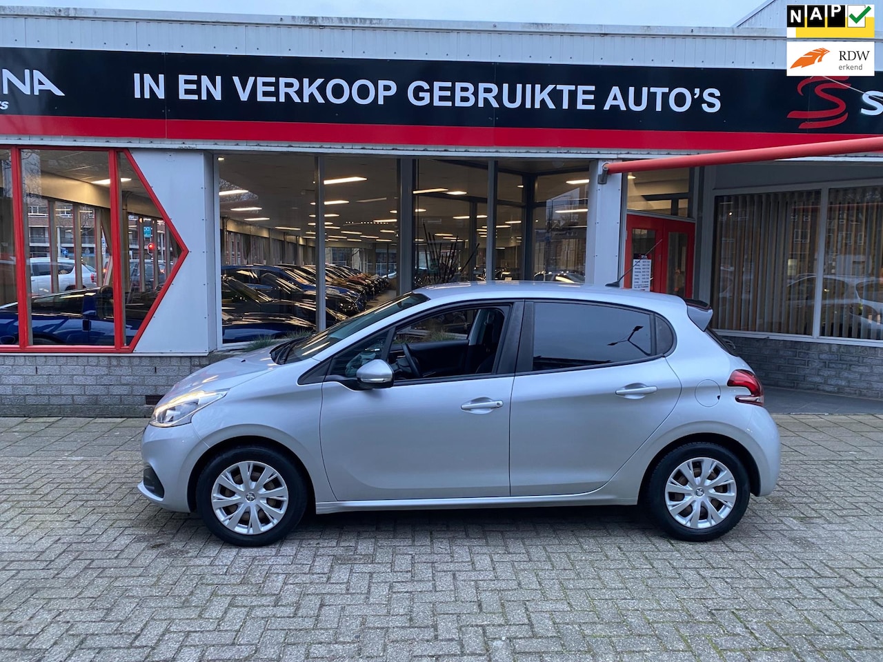 Peugeot 208 - 1.2 PureTech Blue Lion - 118 dkm NAP - Navi -Inr M - AutoWereld.nl