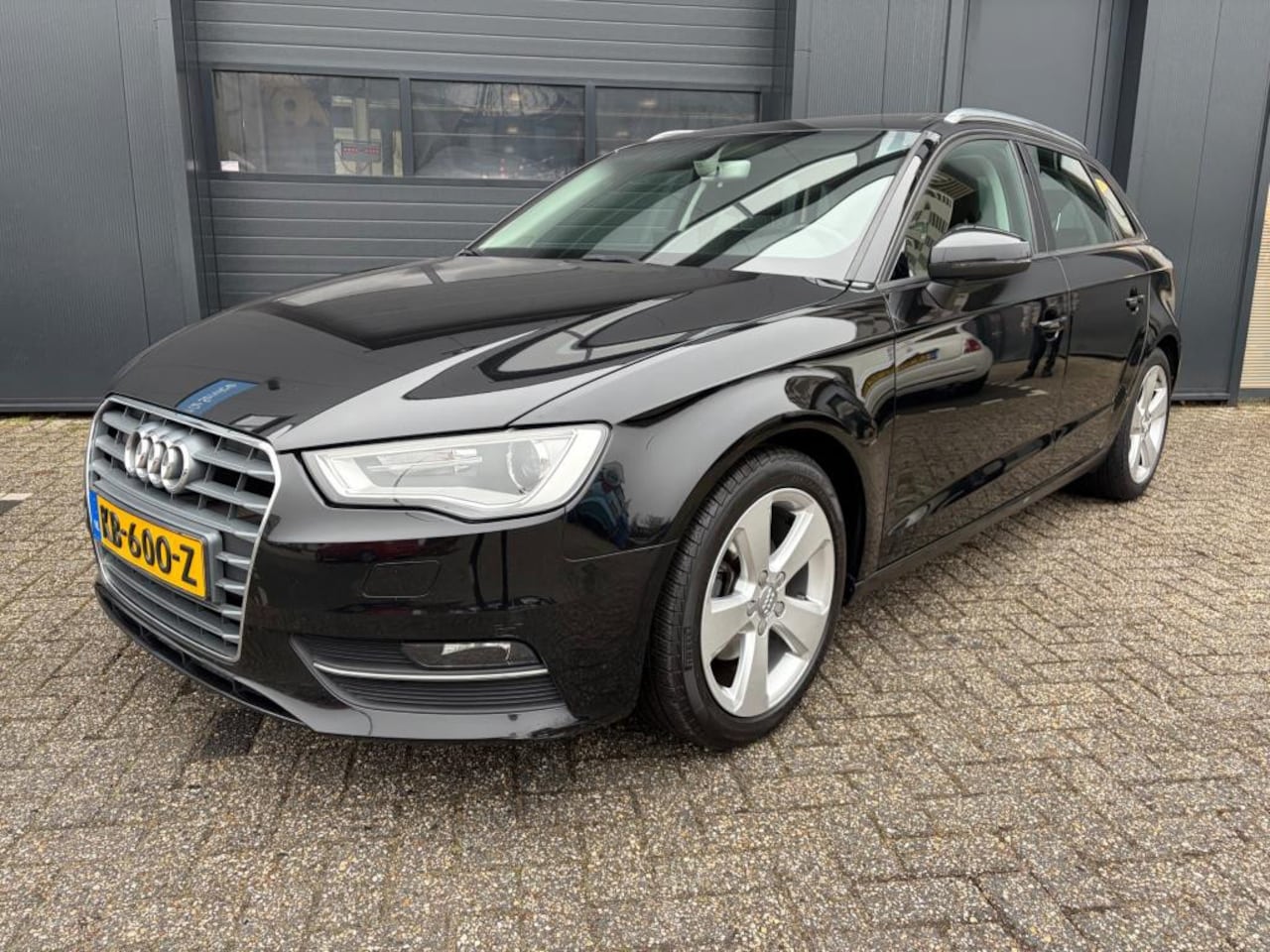 Audi A3 Sportback - 1.4 TFSI Ambition Pro Line S 1.4 TFSI Ambition Pro Line S, Schuifdak, PDC, Cruise, Stoelverw. Navi - AutoWereld.nl