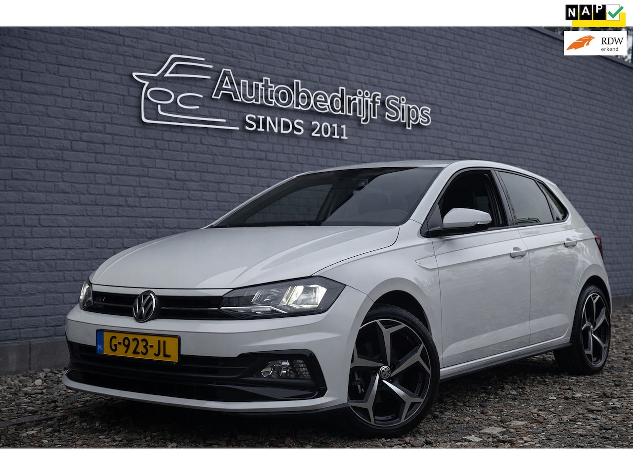 Volkswagen Polo - 1.0 TSI | R-line | Navi | Beats | Parkeersensoren - AutoWereld.nl