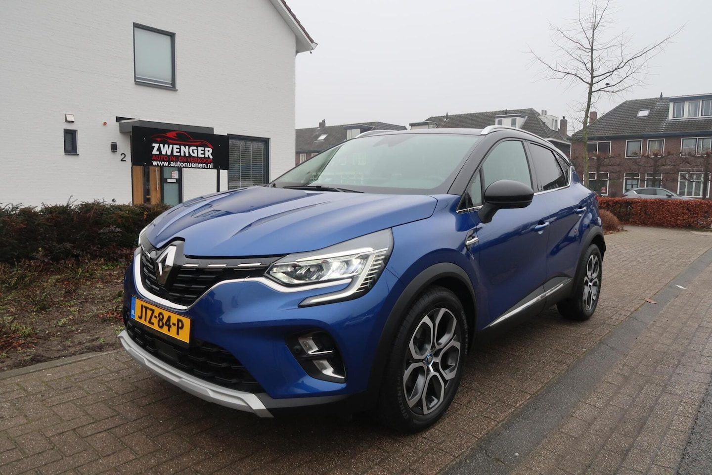 Renault Captur - 1.6 E-Tech Plug-in Hybrid NAVIGATIE|CAMERA|BOSE|STOELVERWARMING|RIJSTROOK|KEYLESS|PERFECT - AutoWereld.nl