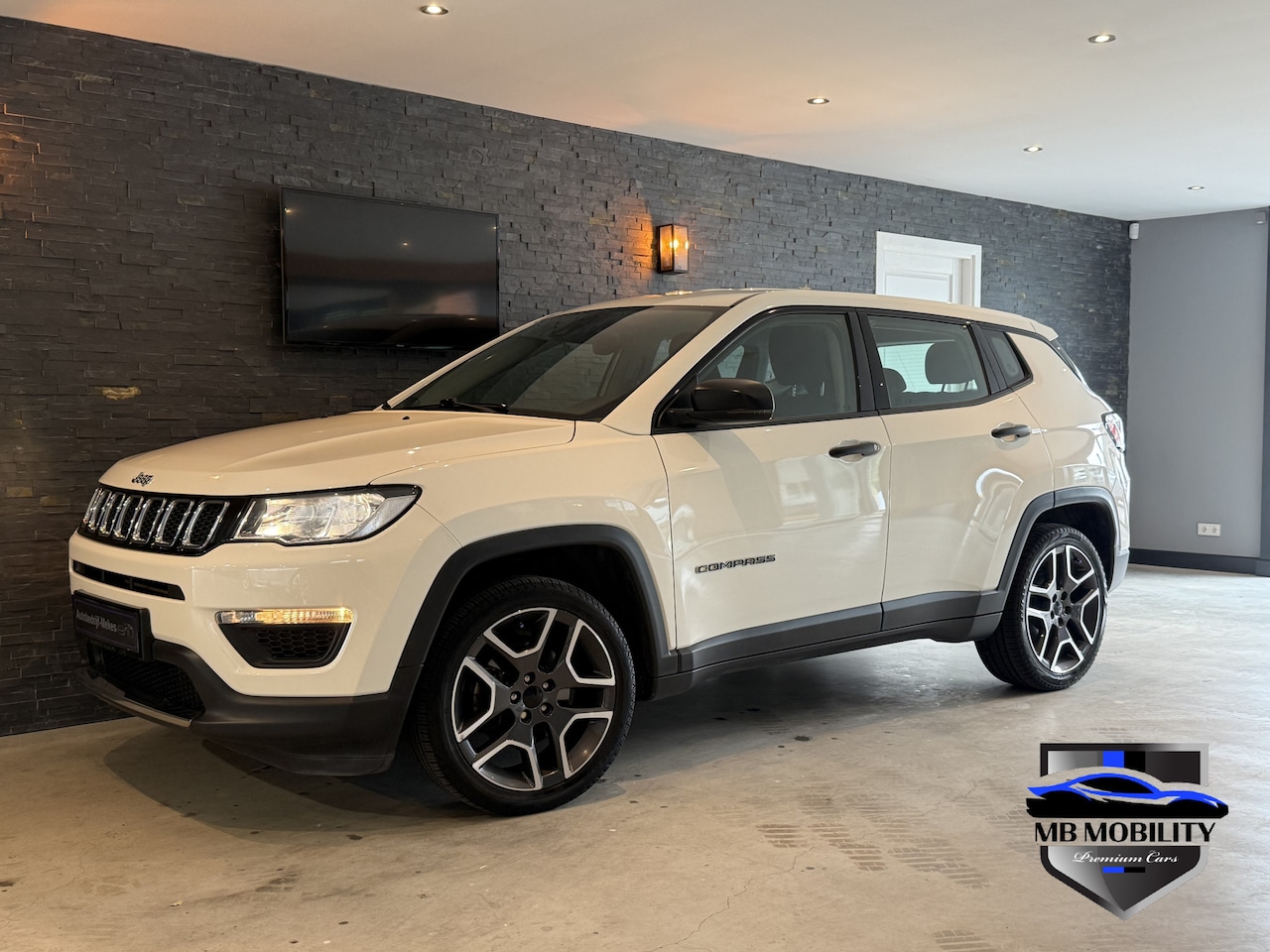 Jeep Compass - 1.4 MultiAir Sport Bj: 2018 / benzine - AutoWereld.nl