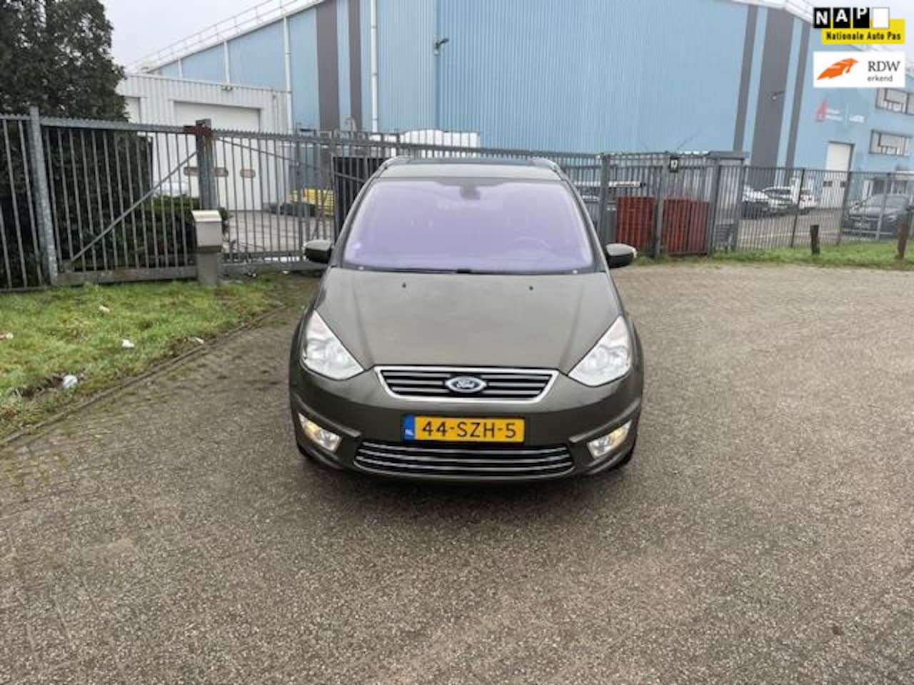 Ford Galaxy - 1.6 SCTi Titanium 7 Zits !!! - AutoWereld.nl