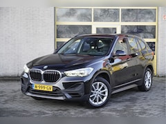 BMW X1 - sDrive20i 179PK Automaat Business Edition Plus BJ2021 Lmv 17" | Led V+A | Pdc | Elek. acht