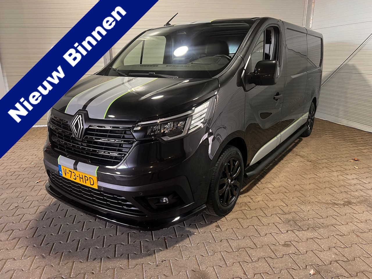 Renault Trafic - 2.0 Blue dCi 170 T30 L2H1 Extra VVB453 BPM vrij! Benut nu nog uw voordeel! - AutoWereld.nl