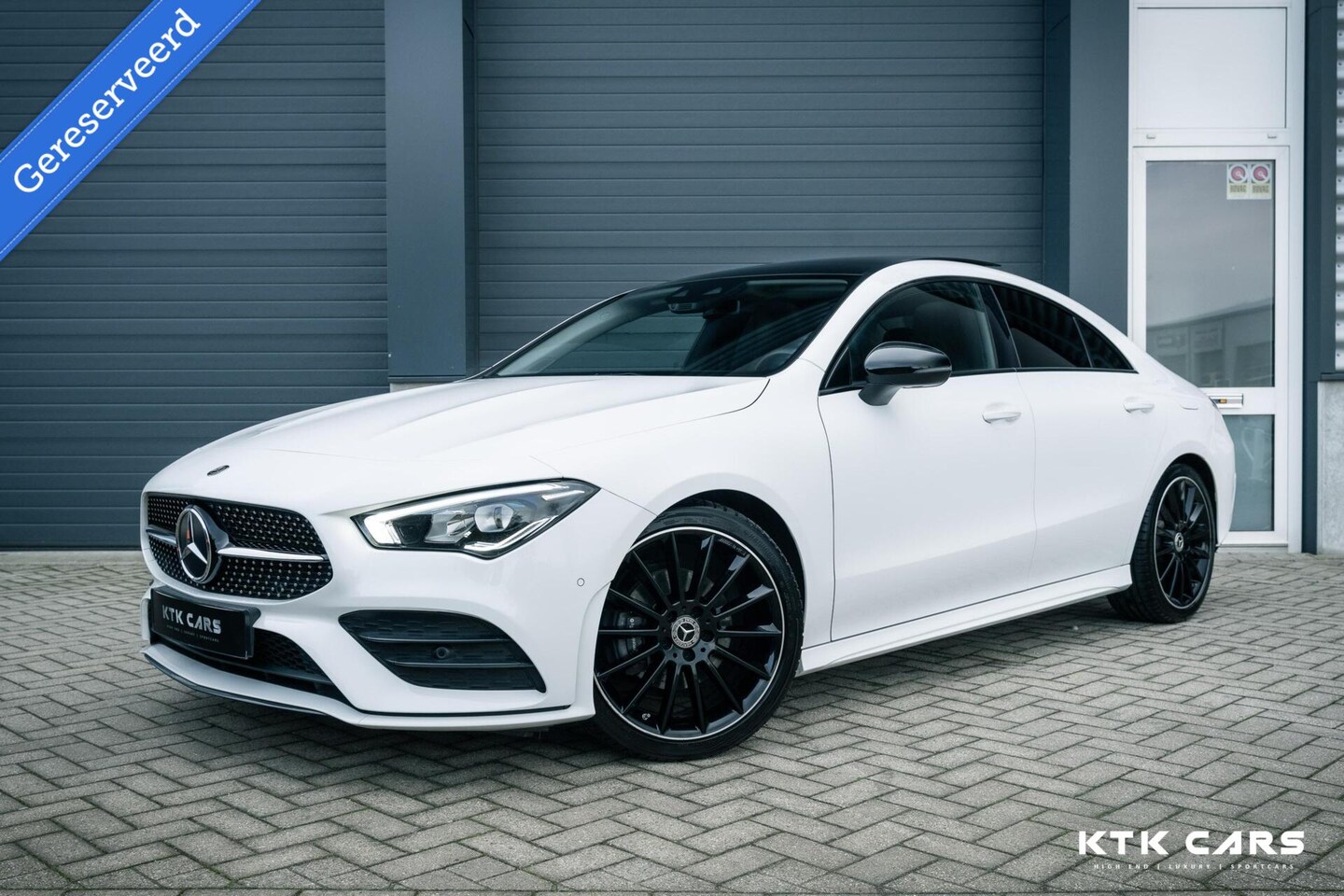 Mercedes-Benz CLA-Klasse - 180 AMG-Line |Pano|Sfeer|Camera|Line|Stoelverwarming - AutoWereld.nl