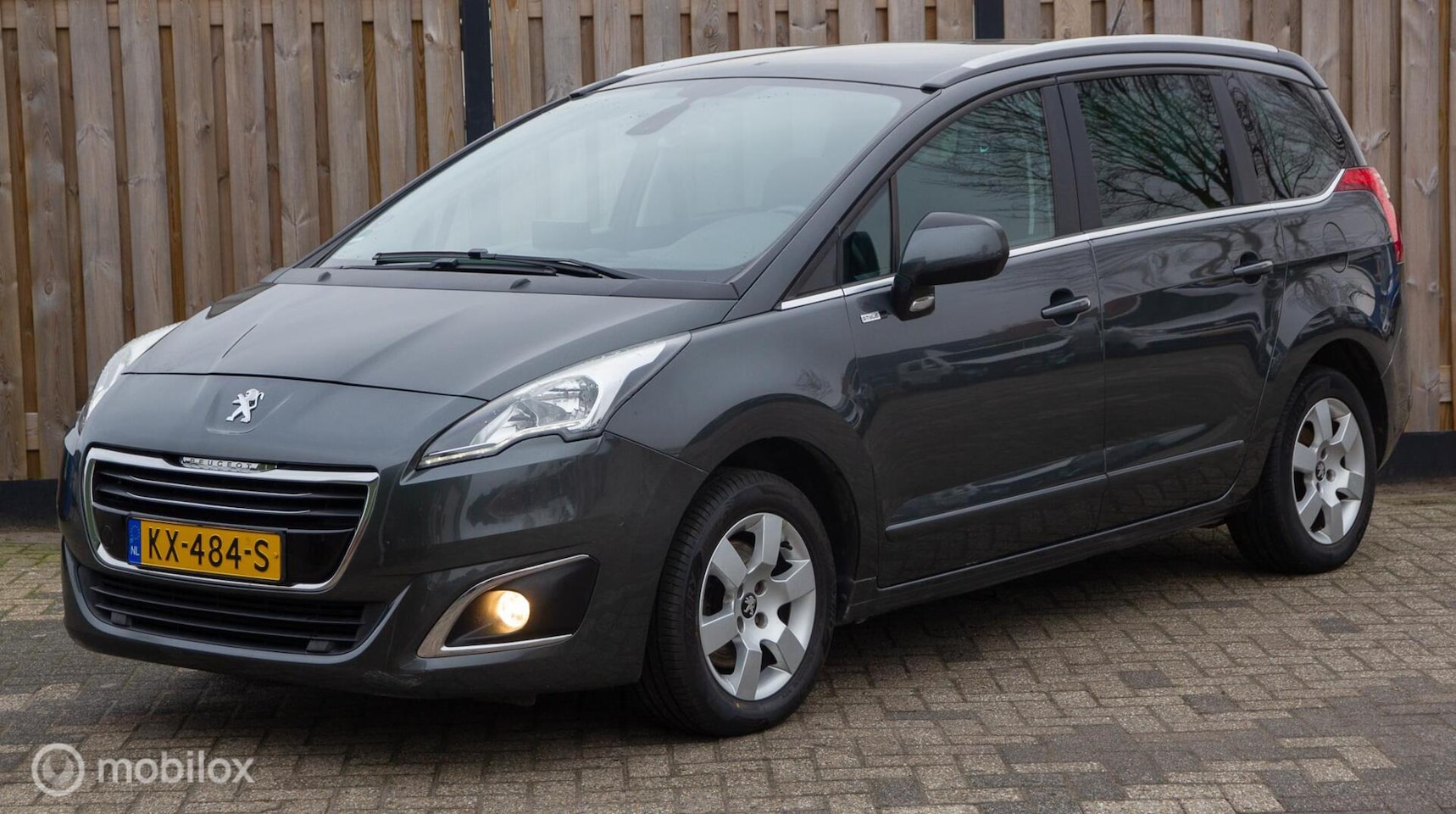 Peugeot 5008 - 1.2 Style 7persoons NW-Distributie - AutoWereld.nl