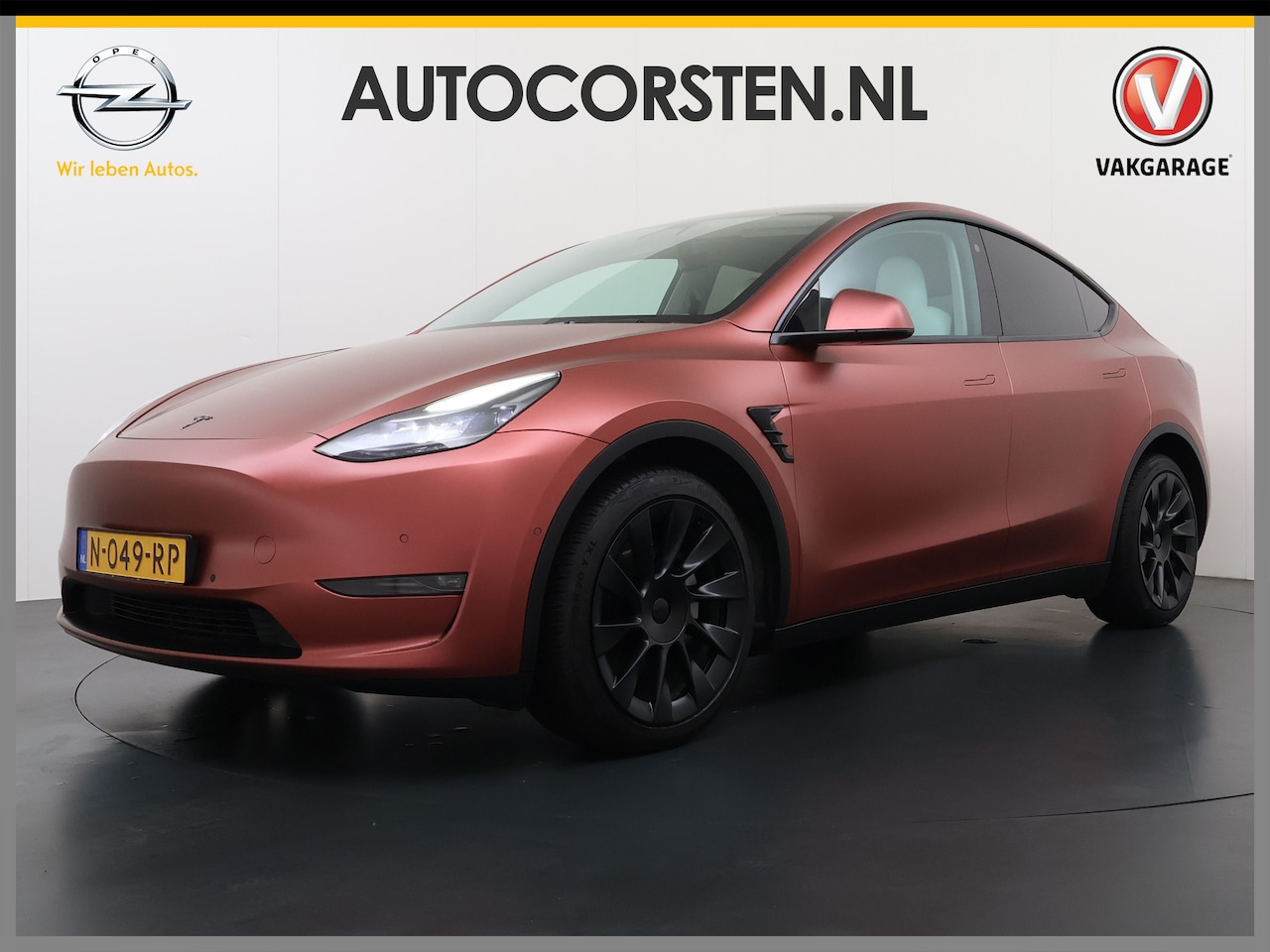 Tesla Model Y - Long Range AWD 514pk 75kWh Wrap/Ivoor 20"lm Leer Panodak Warmtepomp Matrix-LED Autopilot F - AutoWereld.nl