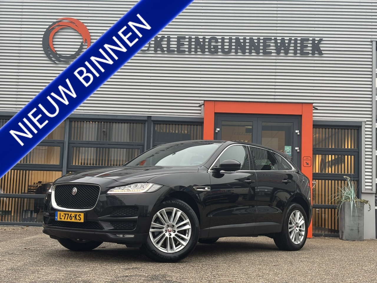 Jaguar F-Pace - 3.0 S/C Prestige AWD 35t / Navi / Bleutooth / Stoel & Stuurverwarming / Cruise Control / - AutoWereld.nl