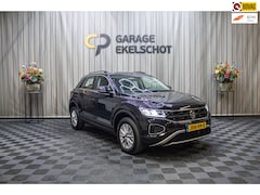 Volkswagen T-Roc - 1.5 TSI Life Edition|Carplay|Stoelver|Trekhaak|Navi