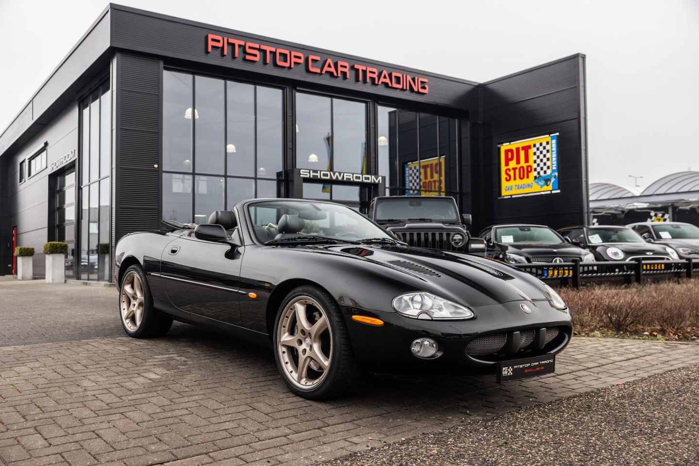 Jaguar XKR - 4.0 V8 Convertible Supercharged, 363 PK, *52.000km*, NL Auto, Youngtimer! - AutoWereld.nl