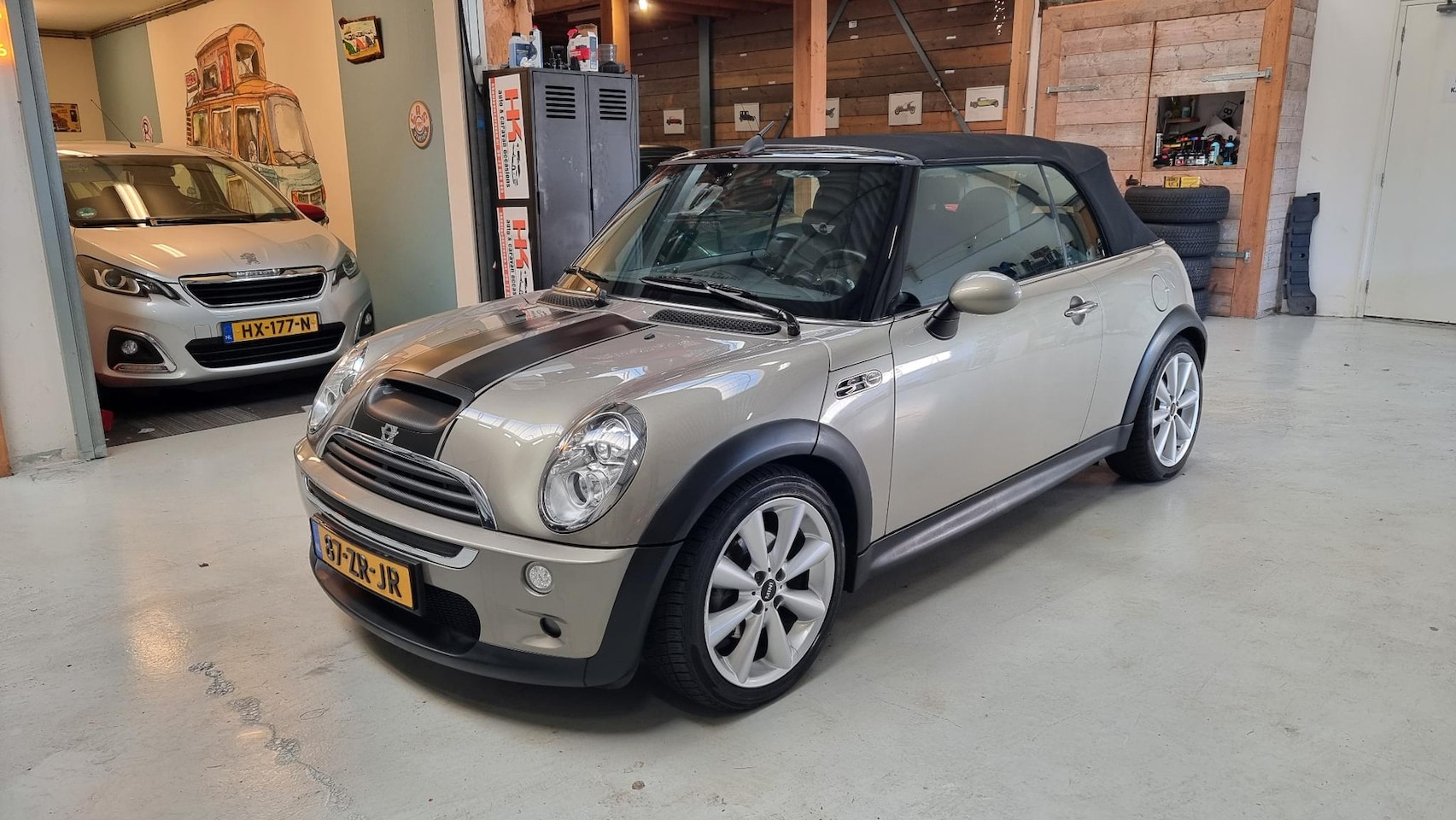 MINI Cabrio - Mini 1.6 Cooper S Chili NAVI, LEDER, XENON, BLUETOOTH, PDC, NAP, Stoelverwarming, ..... - AutoWereld.nl