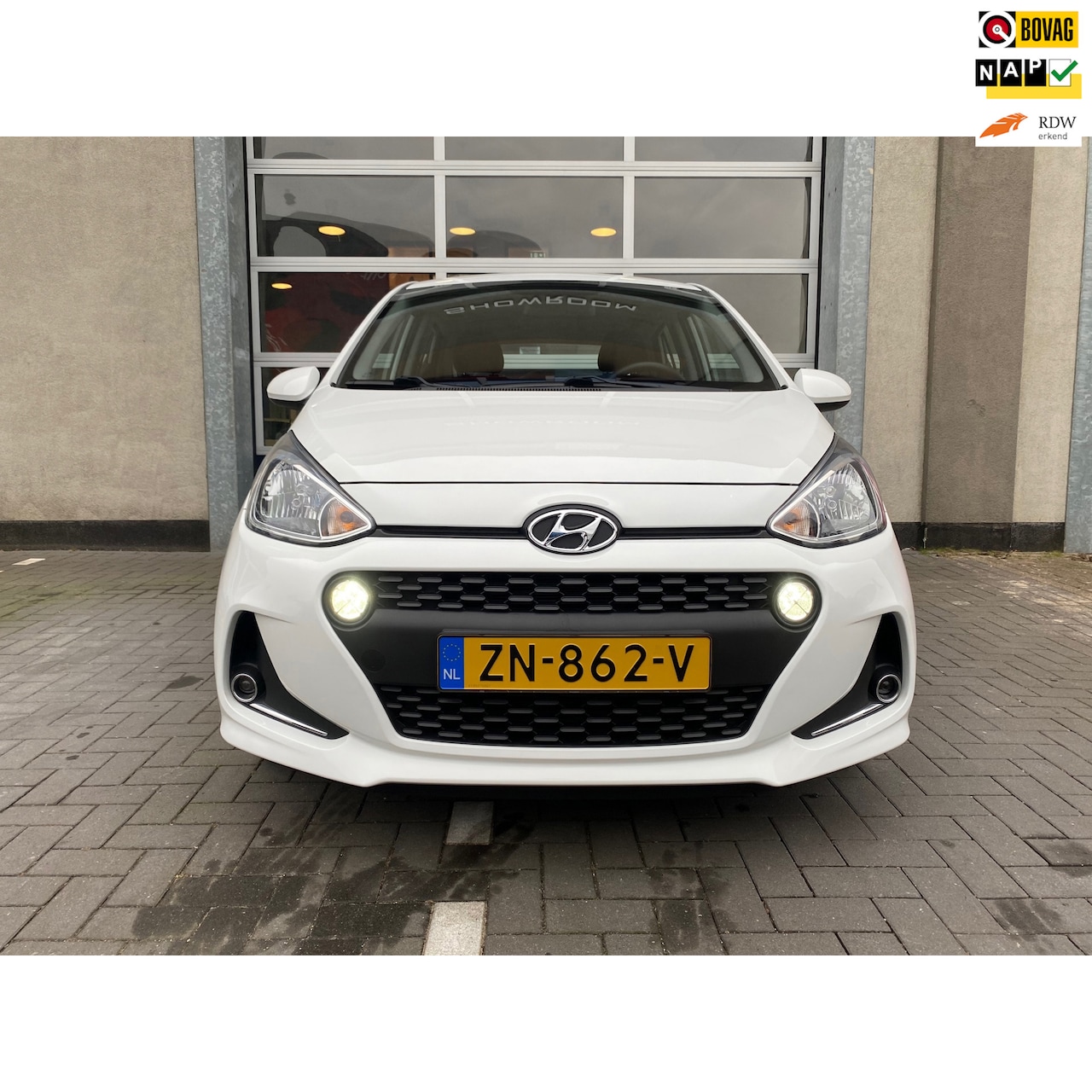 Hyundai i10 - 1.0i Comfort|Navi|Parkeersensoren|Cruise control|Rijklaarprijs! - AutoWereld.nl