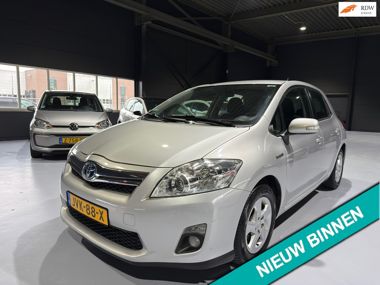 Toyota Auris - 1.8 Full Hybrid Business Dealer onderhouden - AutoWereld.nl