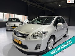 Toyota Auris - 1.8 Full Hybrid Business Dealer onderhouden