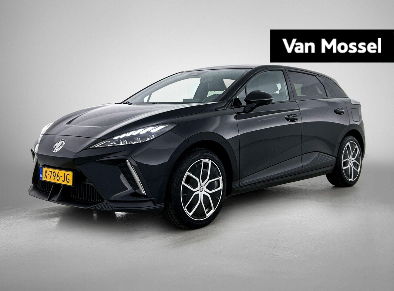 MG MG4 Electric - Trophy Extended Range 77 kWh | WLTP 520 KM | 18"LMV | Navigatie | 360° Cam | ACC | ECC | D - AutoWereld.nl