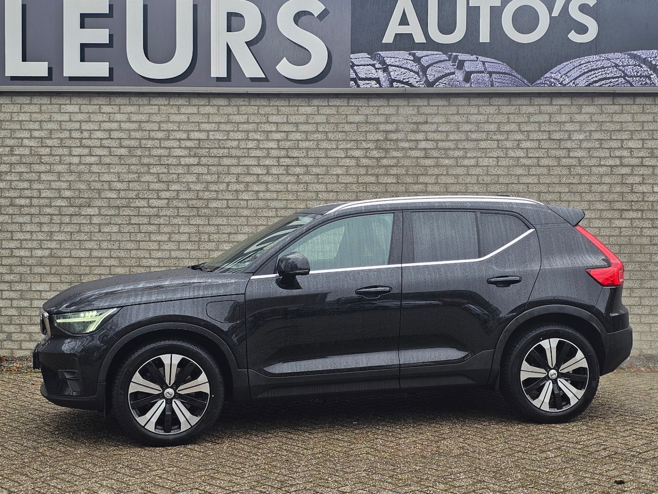 Volvo XC40 - 1.5 T4 Recharge R-Design Trekhaak/Pano-dak - AutoWereld.nl