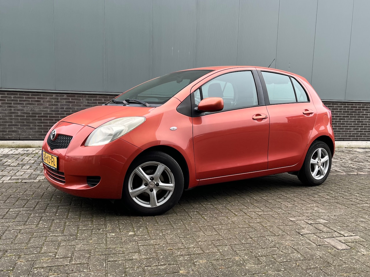 Toyota Yaris - 1.3 VVTi Sol - AutoWereld.nl