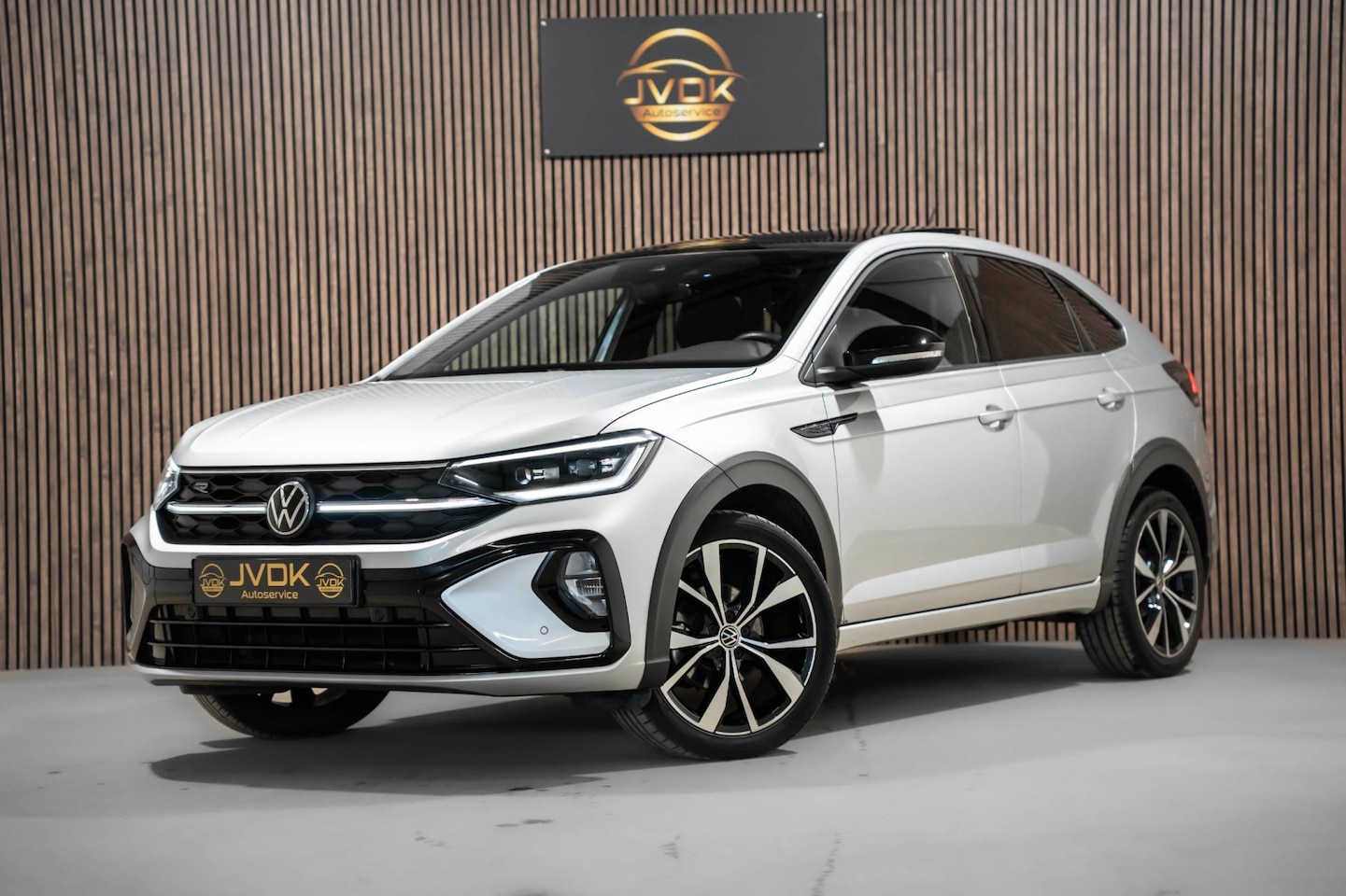 Volkswagen Taigo - 1.0 TSI R-Line DSG PANO IQ - AutoWereld.nl