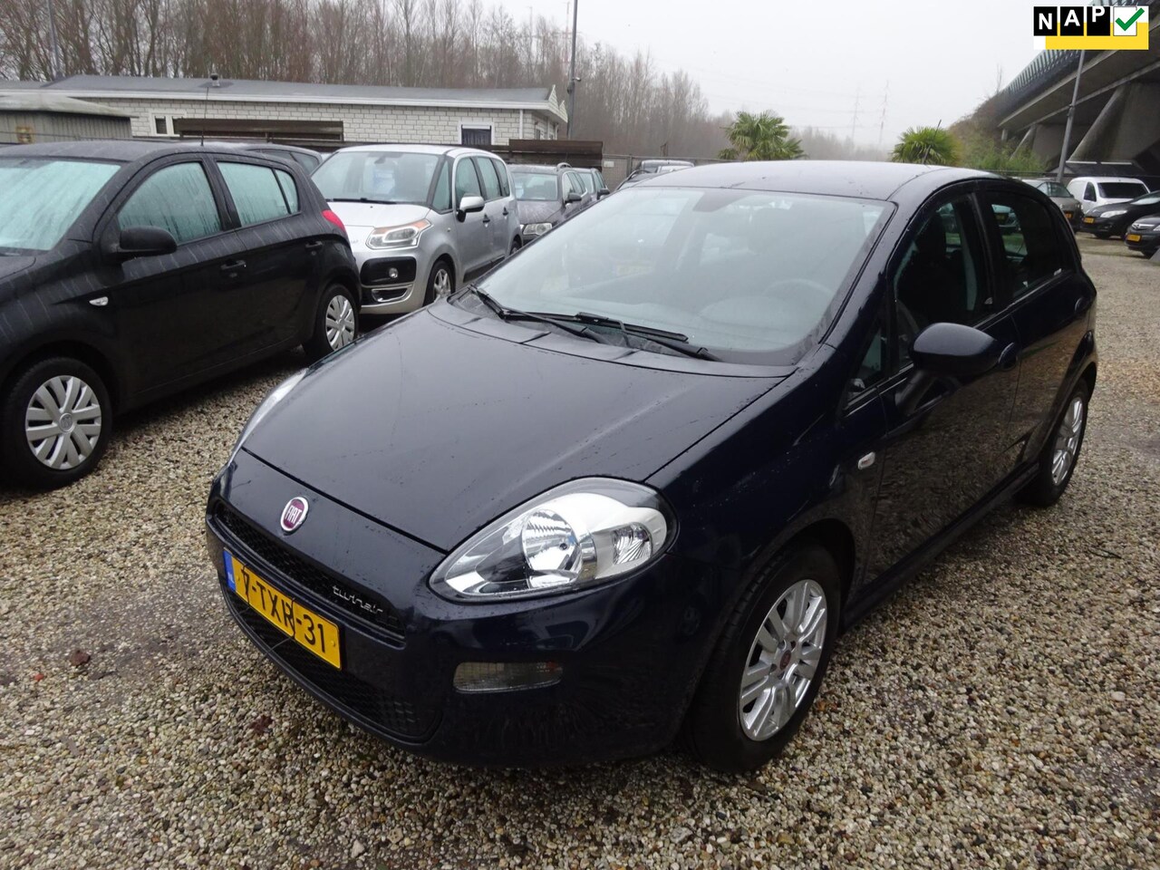 Fiat Punto Evo - 0.9 TwinAir Street. Airco, Trekhaak, APK 28-02-2027 - AutoWereld.nl