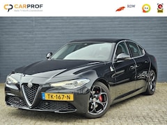 Alfa Romeo Giulia - 2.0T Super / VELOCE INT. / XENON / NAVI / TREKH