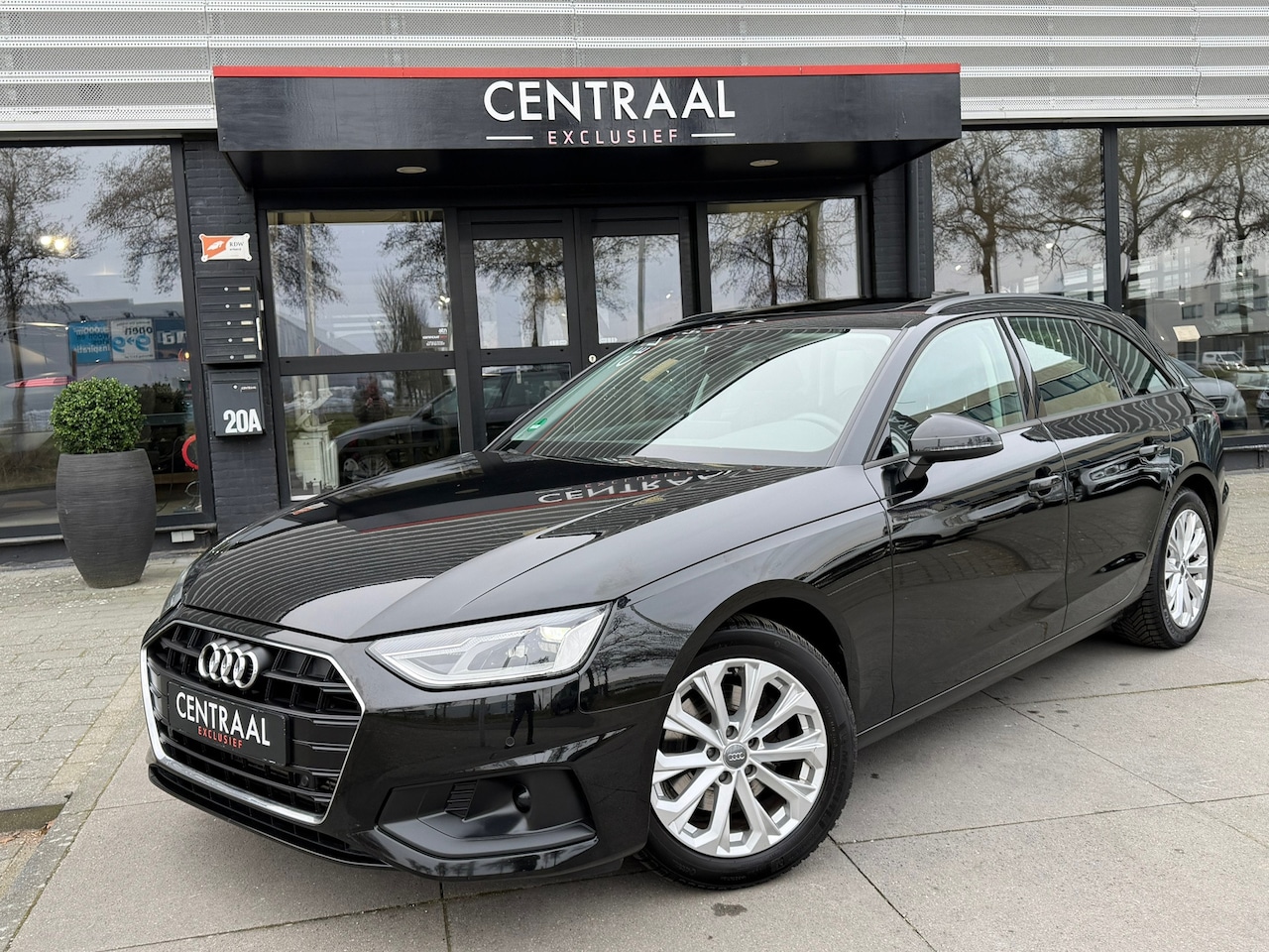 Audi A4 Avant - 35 TFSI edition Sport Pano|Navi|Camera|virtual-cockpit|Keyless - AutoWereld.nl