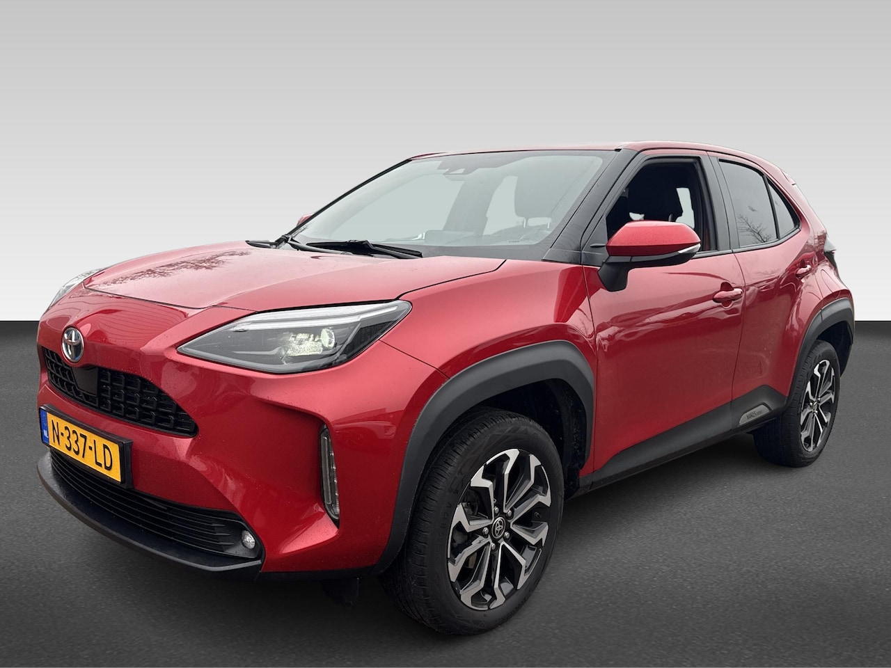 Toyota Yaris Cross - 1.5 Hybrid First Edition | Trekhaak | Camera | Keyless - AutoWereld.nl