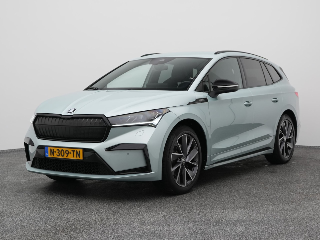Skoda Enyaq iV - 60 Sportline | 360° | ADAPTIVE | MEMORY | STUURVERW. - AutoWereld.nl