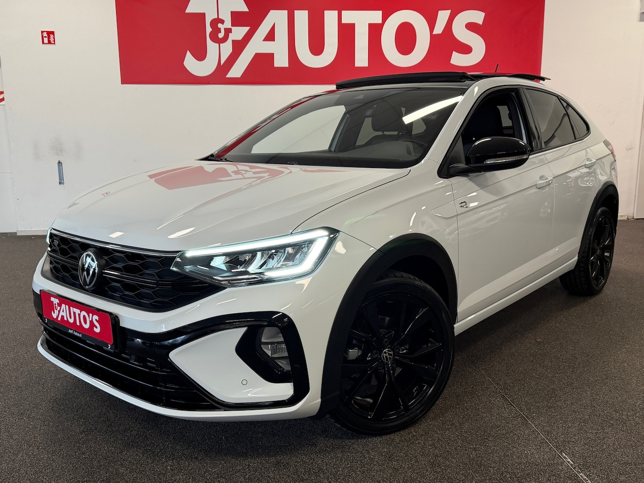 Volkswagen Taigo - 1.0 TSI R-Line 1.0 TSI R-LINE, PANORAMADAK, LED, CRUISE - AutoWereld.nl