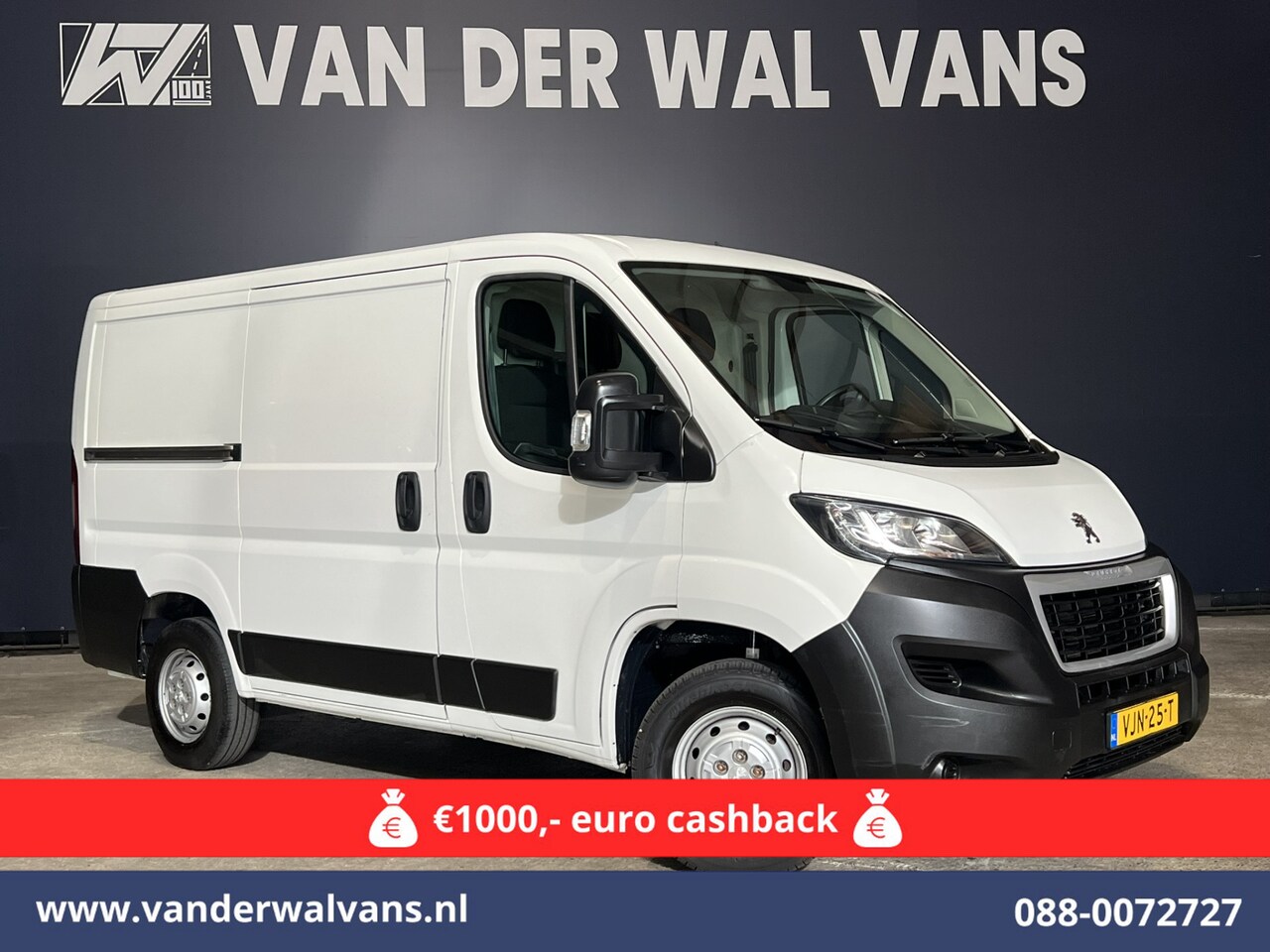 Peugeot Boxer - 2.2 BlueHDi 120pk L1H1 Euro6 Airco | Camera | Navigatie | Trekhaak | Cruisecontrol Parkeer - AutoWereld.nl