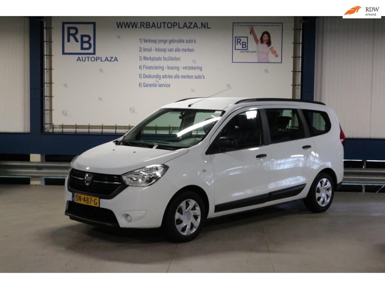 Dacia Lodgy - 1.2 TCe Ambiance 7p. / BTW - AutoWereld.nl