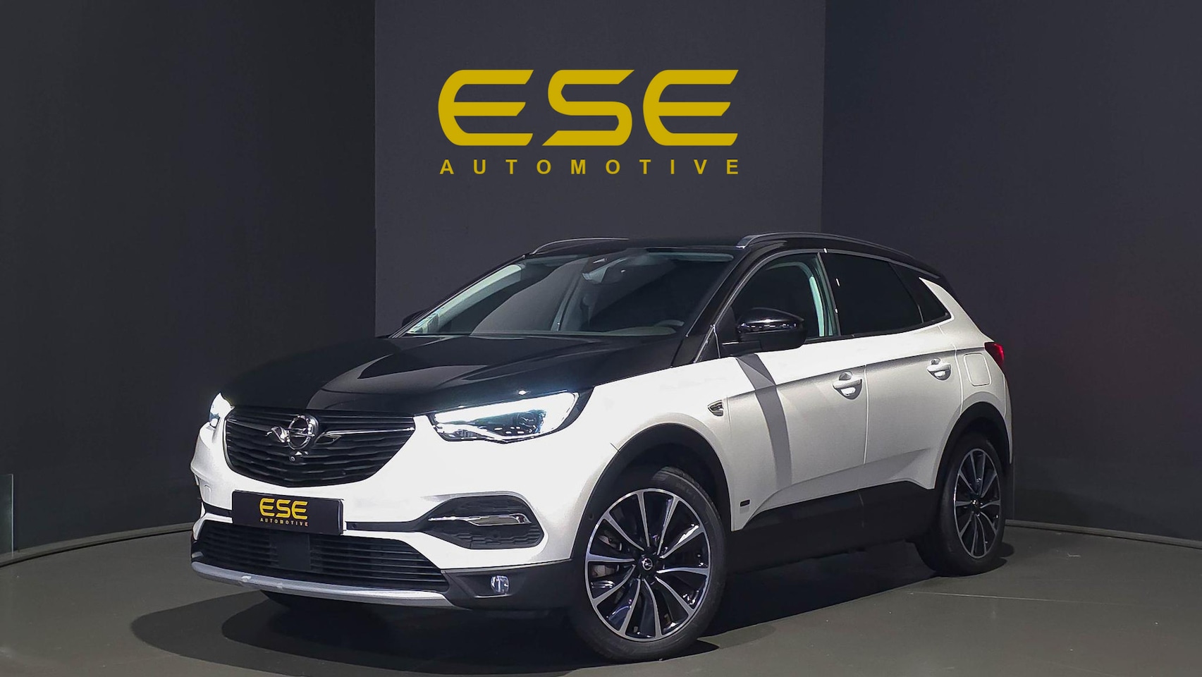 Opel Grandland X - 1.6 Turbo Ultimate | Leder | Camera | Navi | PHEV | Stoelkoeling - AutoWereld.nl