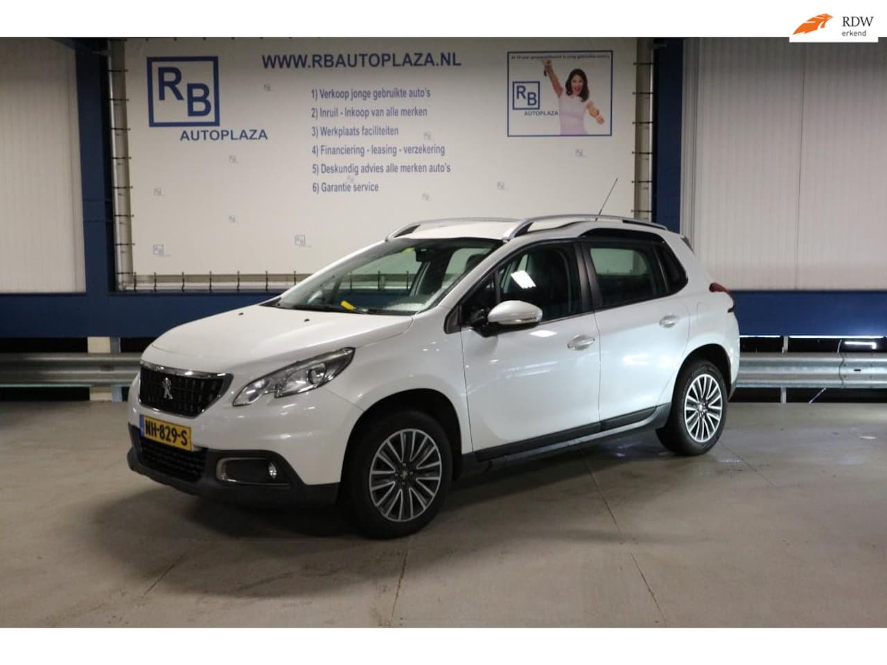 Peugeot 2008 - 1.2 PureTech Blue Lion 12 MAANDEN GARANTIE ! ! ! - AutoWereld.nl