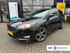 Ford Focus Wagon - 1.0 125PK ST-Line |TREKHAAK| STOEL-, STUUR- EN VOORRUITVERWARMING| NAVIGATIE| PARKEERSENSO