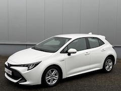 Toyota Corolla - 1.8 Hybrid Business Automaat Camera Apple Carplay Rijstrook LED LM Velgen Cruise Control
