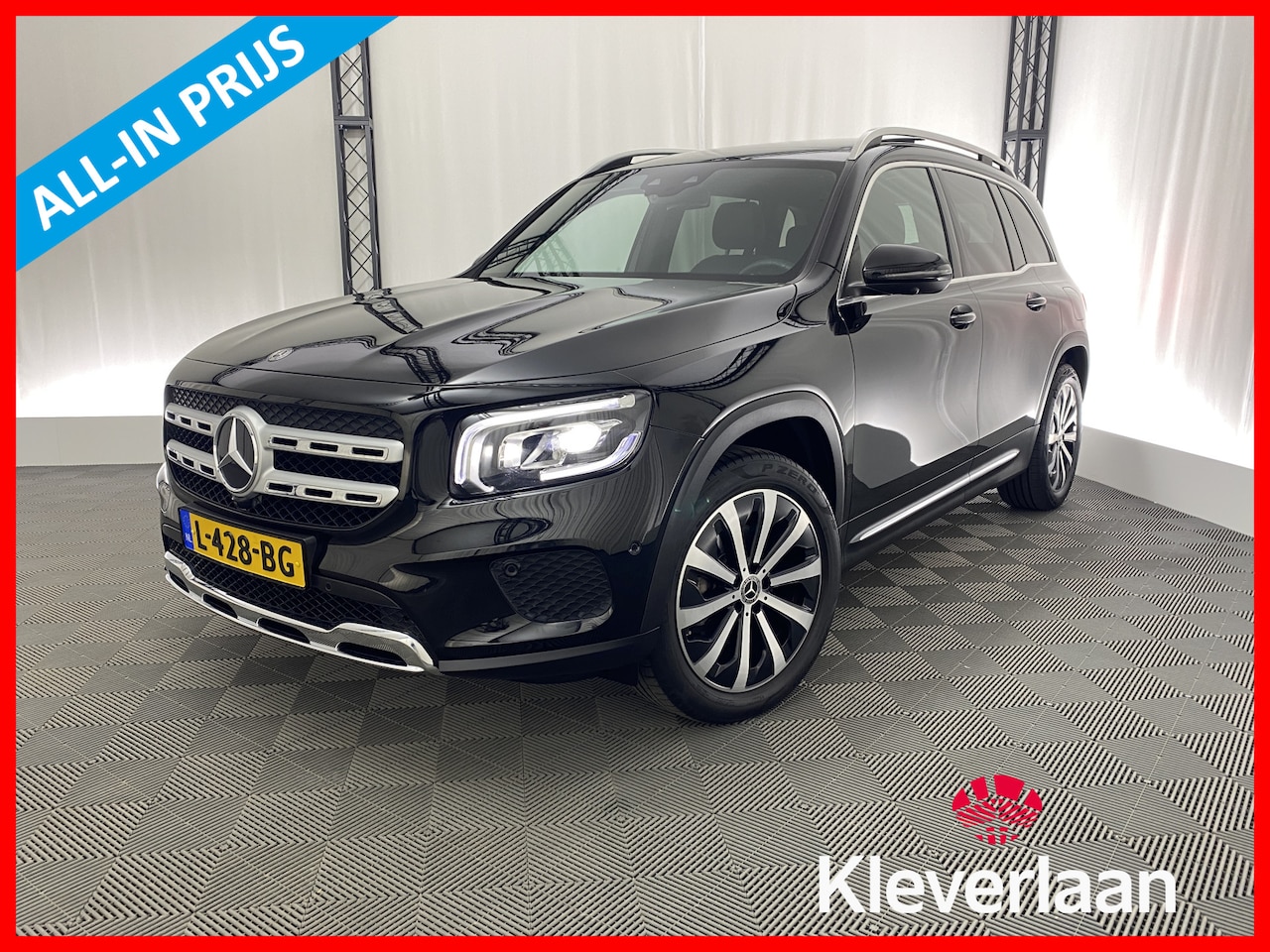 Mercedes-Benz GLB - 200 Premium Plus Automaat | Apple carplay | Panodak | Sfeerverlichting | 360 Camera - AutoWereld.nl