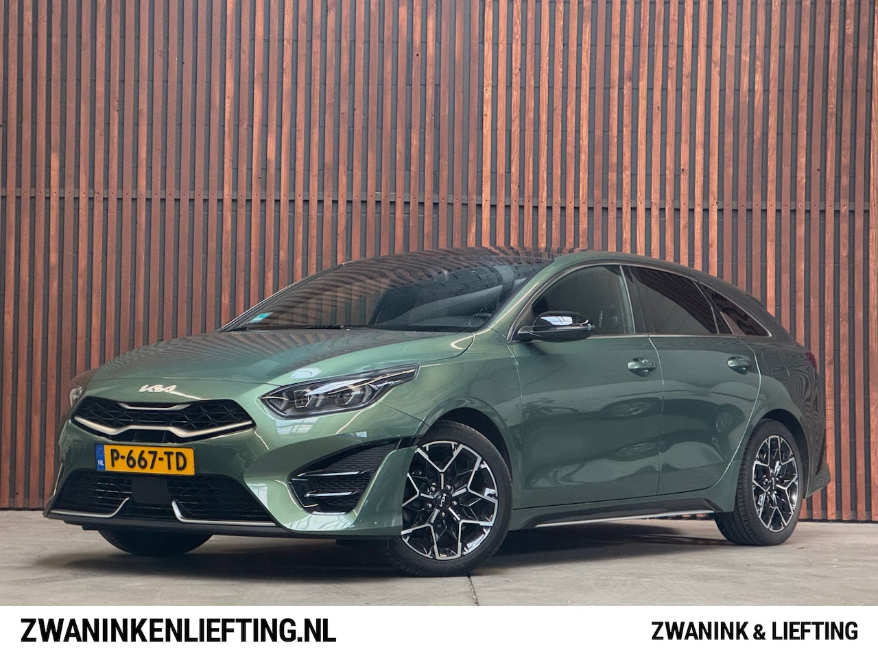 Kia Pro cee'd - 1.5 T-GDi GT-Line Schuifdak-Navi-Camera-Pdc-Carplay-Full Led-Trekhaak-Btw - AutoWereld.nl