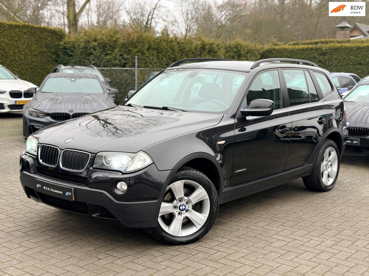 BMW X3 - 2.0i Executive|Nieuwe Ketting + Klepseals|Navigatie|Xenon|Leder|Panorama dak|Youngtimer!! - AutoWereld.nl