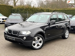 BMW X3 - 2.0i Executive|Nieuwe Ketting + Klepseals|Navigatie|Xenon|Leder|Panorama dak|Youngtimer