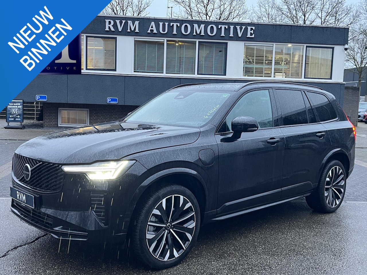 Volvo XC90 - 2.0 T8 Recharge AWD Ultra Dark 7-Persoons | Luchtvering | Vol Opties | Head-Up | Winterpak - AutoWereld.nl