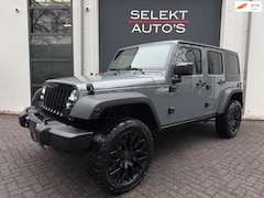 Jeep Wrangler Unlimited - 3.6 Sahara AUT 4x4 Brute/LED/Verhoogd/Bluetooth/Navigatie/20 Inch/Cruise/Airco/Alpine Soun