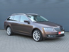 Skoda Octavia Combi - 1.2 TSi Greentech Elegance Businessline